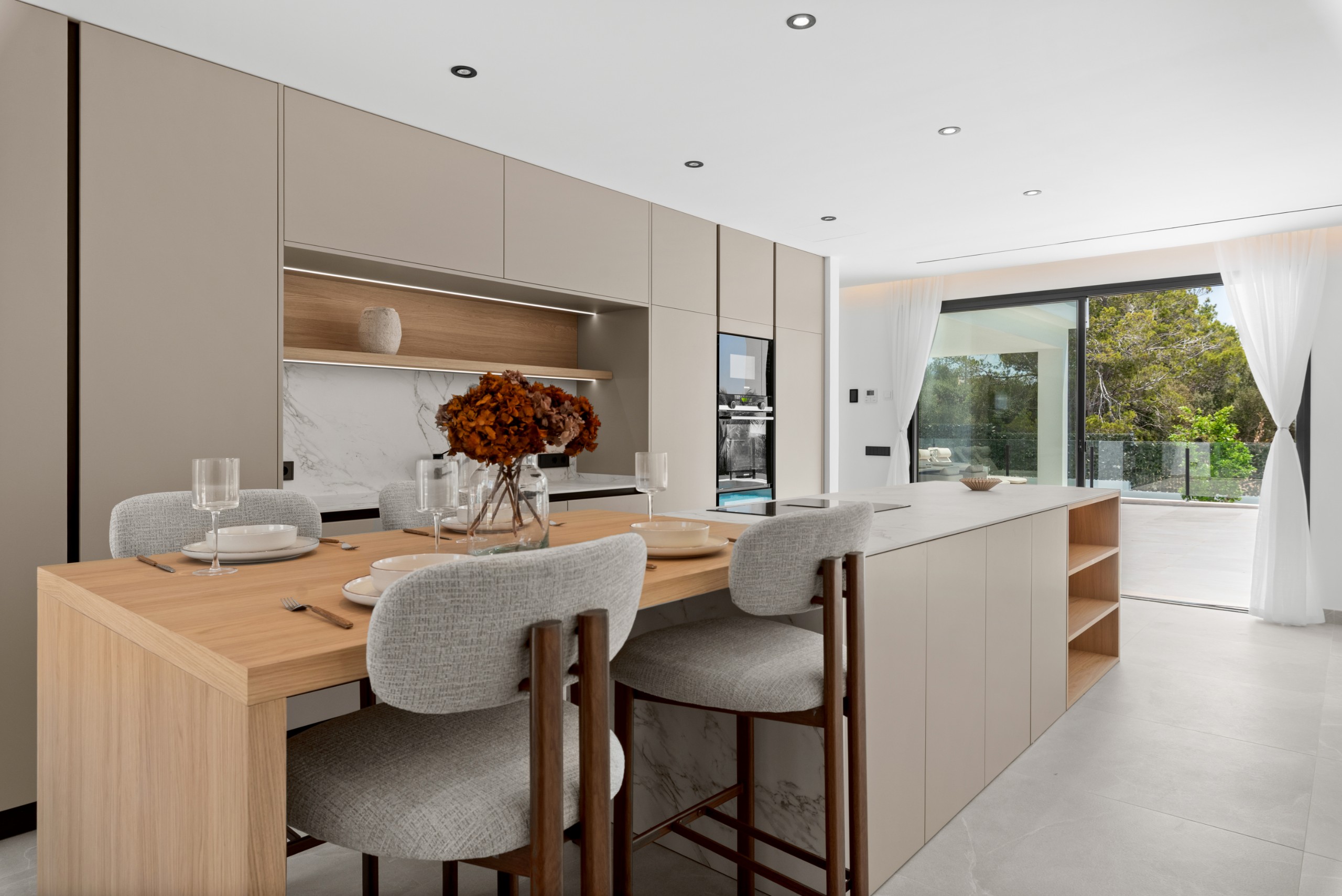 Brand-New Luxury Villa with panoramic Sea & Palma views in Marratxi 