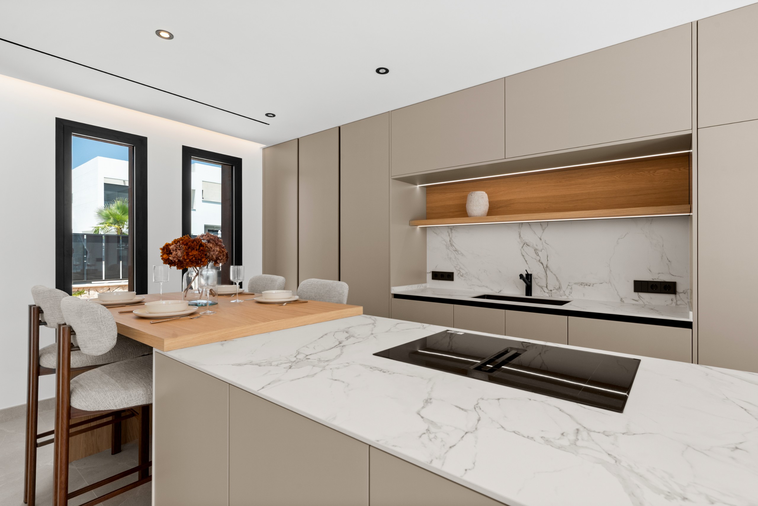 Brand-New Luxury Villa with panoramic Sea & Palma views in Marratxi 