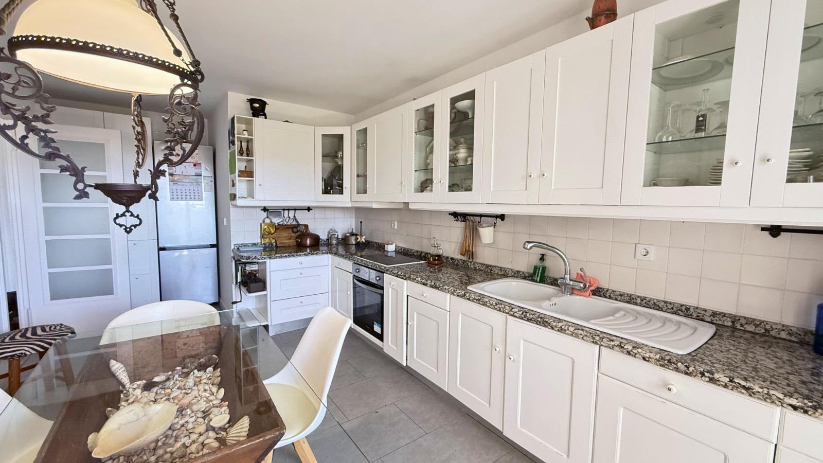 Sea View Apartment in Cas Català with Parking | To Renovate