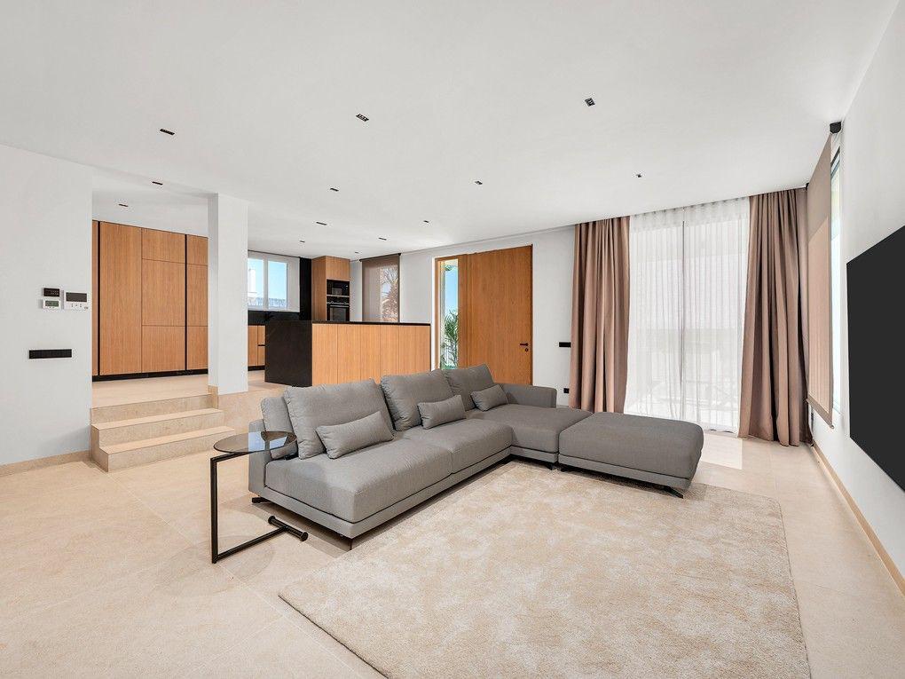 3-bedroom villa with sea view, rooftop terrace and pool in Santa Ponsa