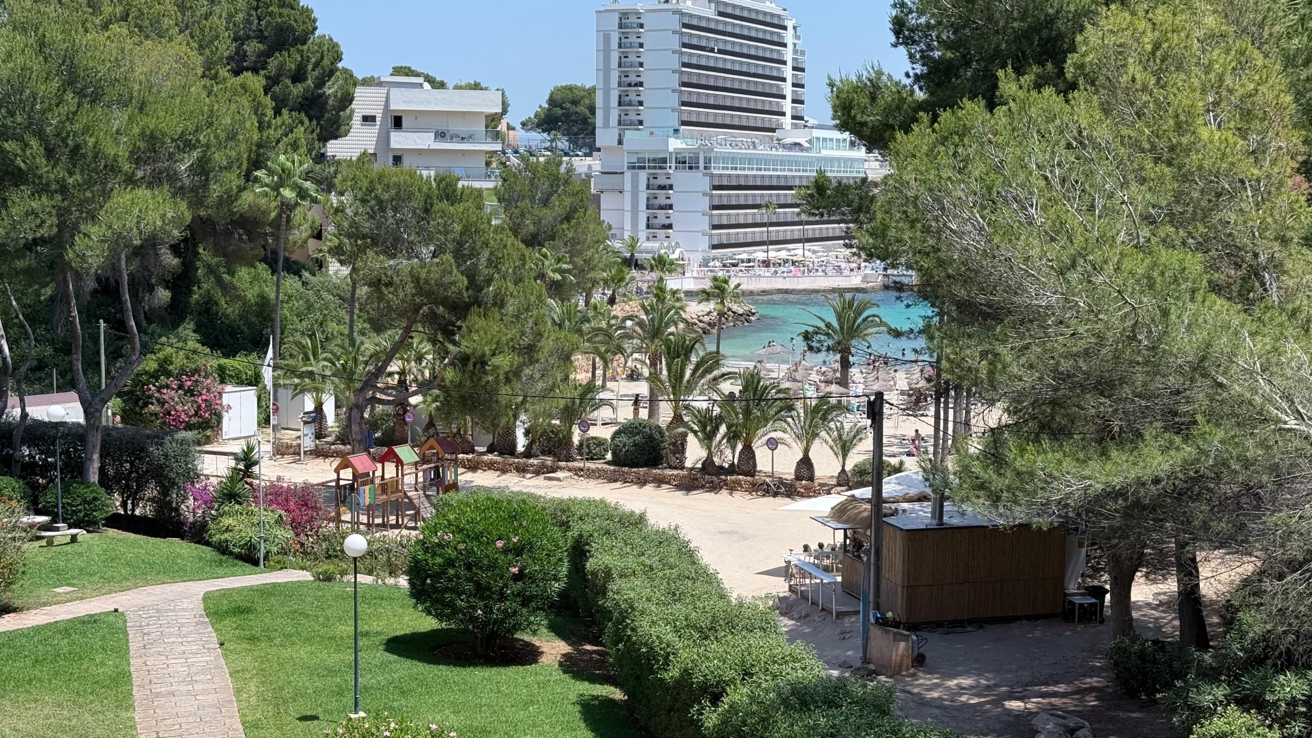 Apartment with direct beach access and community pool in Cala Vinyes, Mallorca
