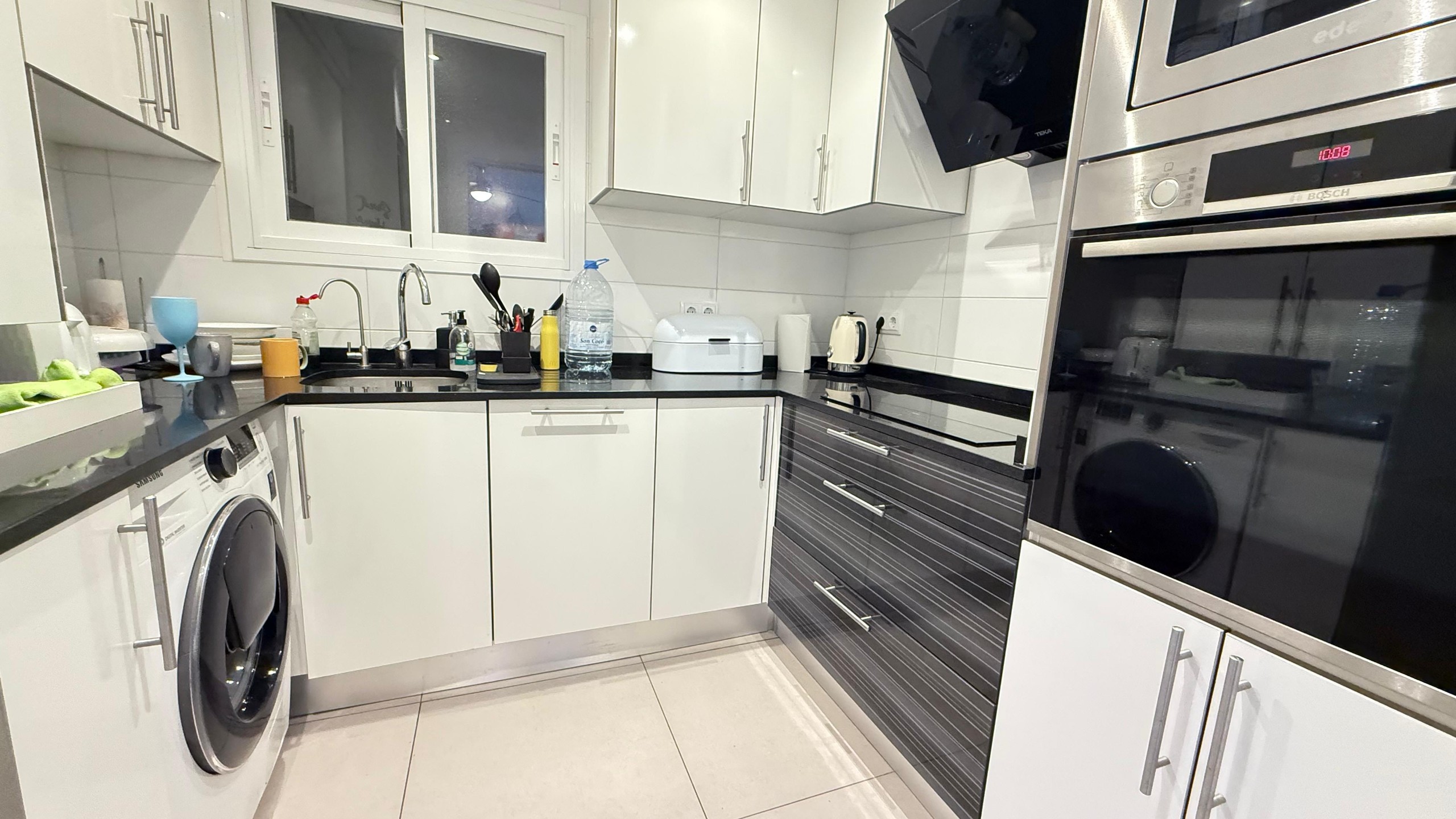 Apartment with direct beach access and community pool in Cala Vinyes, Mallorca
