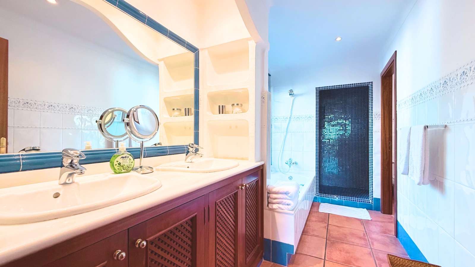 Apartment for sale near Santa Ponsa golf course, private community