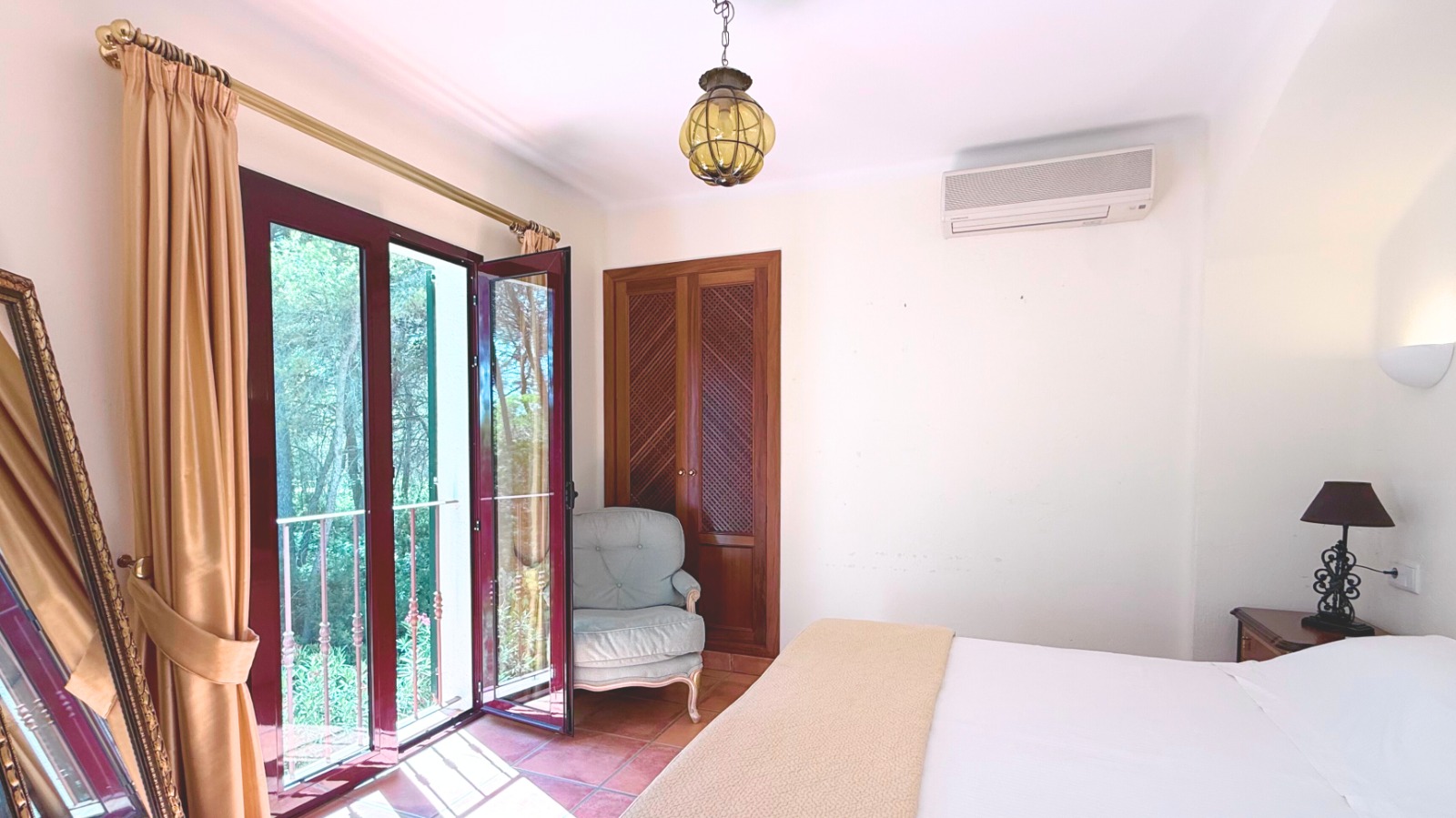 Apartment for sale near Santa Ponsa golf course, private community