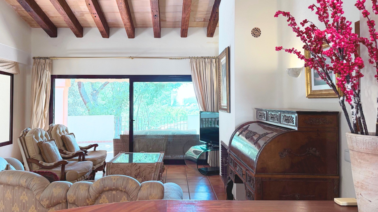 Apartment for sale near Santa Ponsa golf course, private community