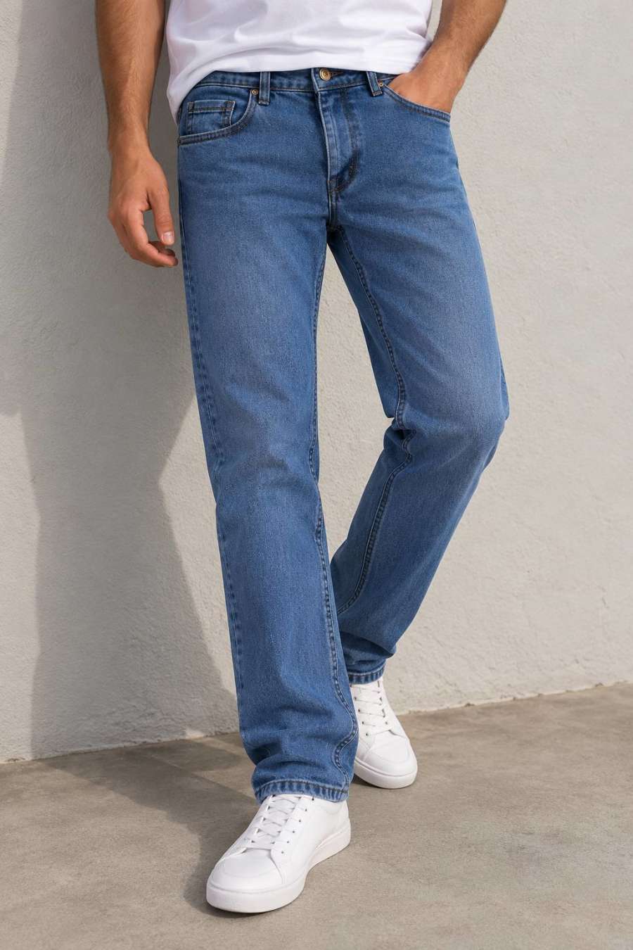 JEANS PANT — MEDIUM BLUE