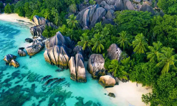 Praslin and La Digue