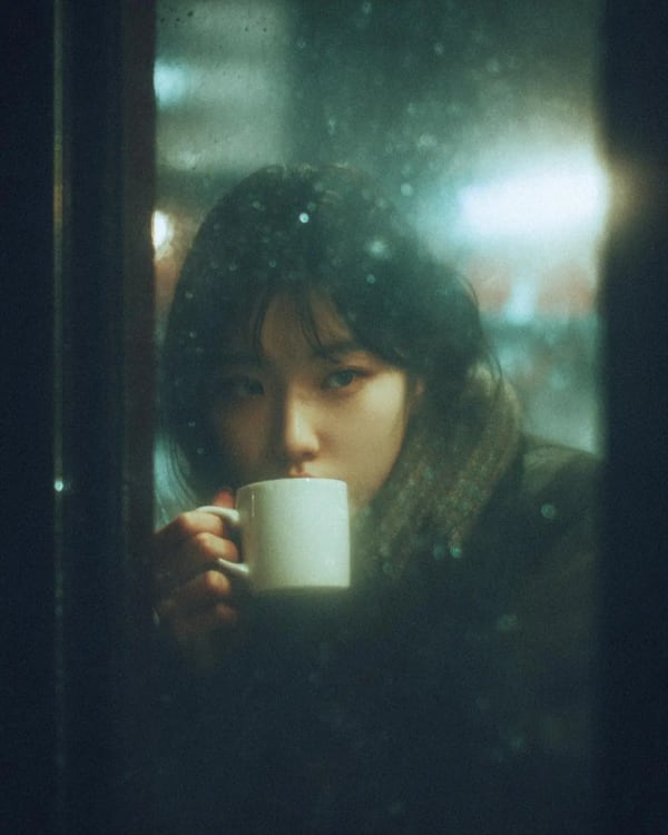 Rainy Café Melancholy — AI image prompt example