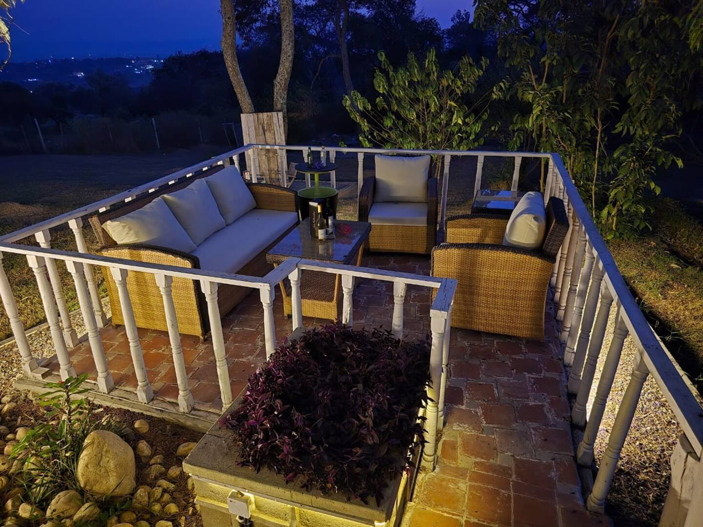 casa-residence-living-room