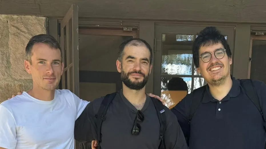 https://res.cloudinary.com/zuzu-homepage/image/upload/f_auto,q_auto/v1733905188/gzyxrqr2rdzh1lqraxit.png