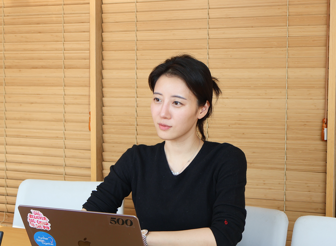인터뷰 이미지