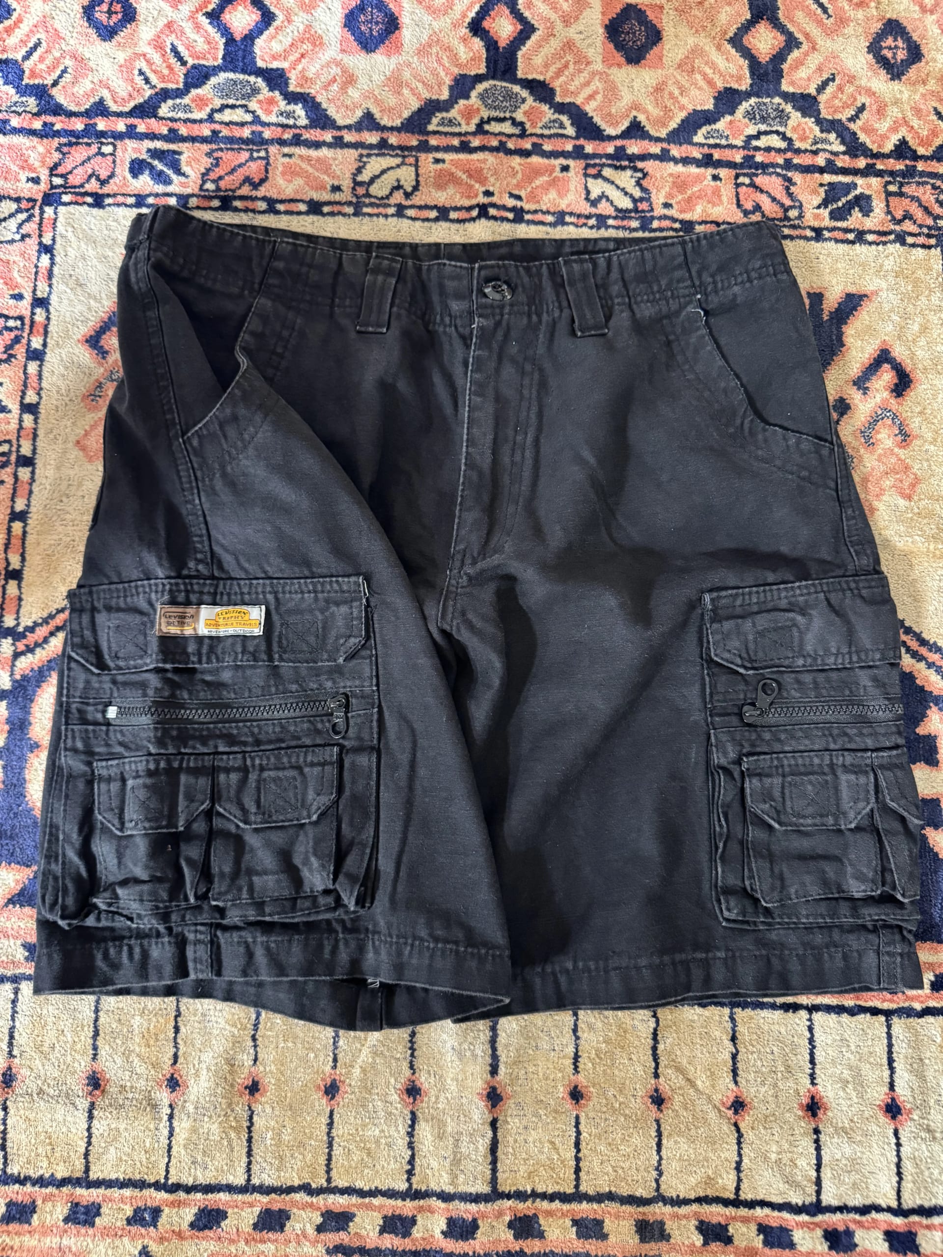 Short Cargo Levision - 2