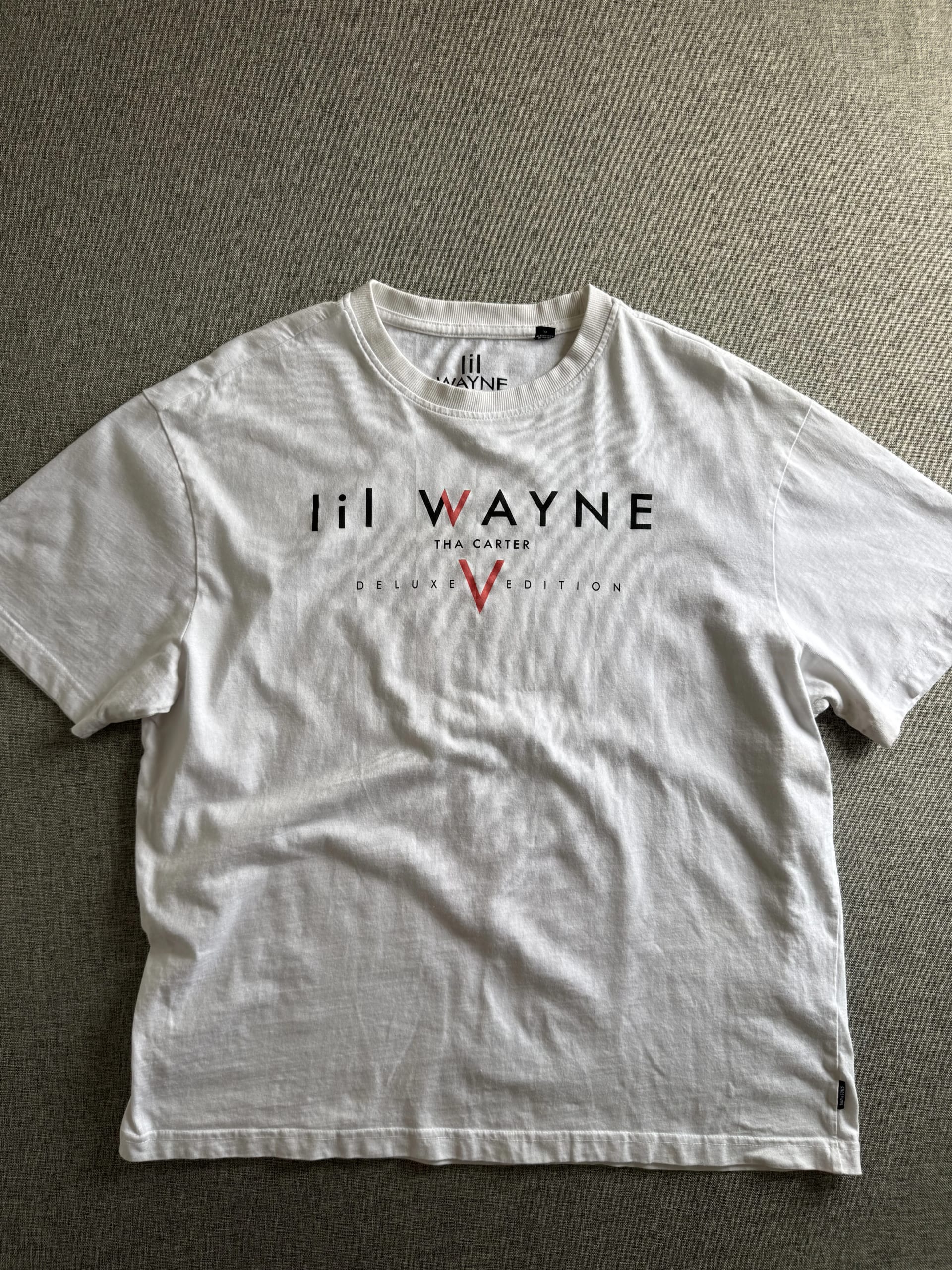 Lil Wayne Tha Carter V Deluxe - 1