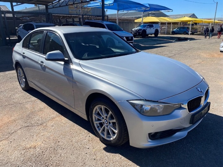 2013 BMW 320i