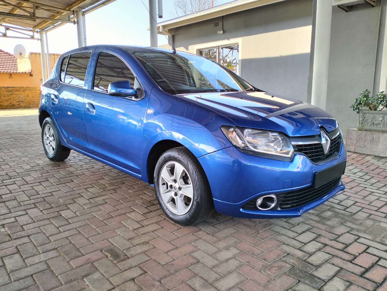 2015 Renault SANDERO 900T DYNAMIQUE