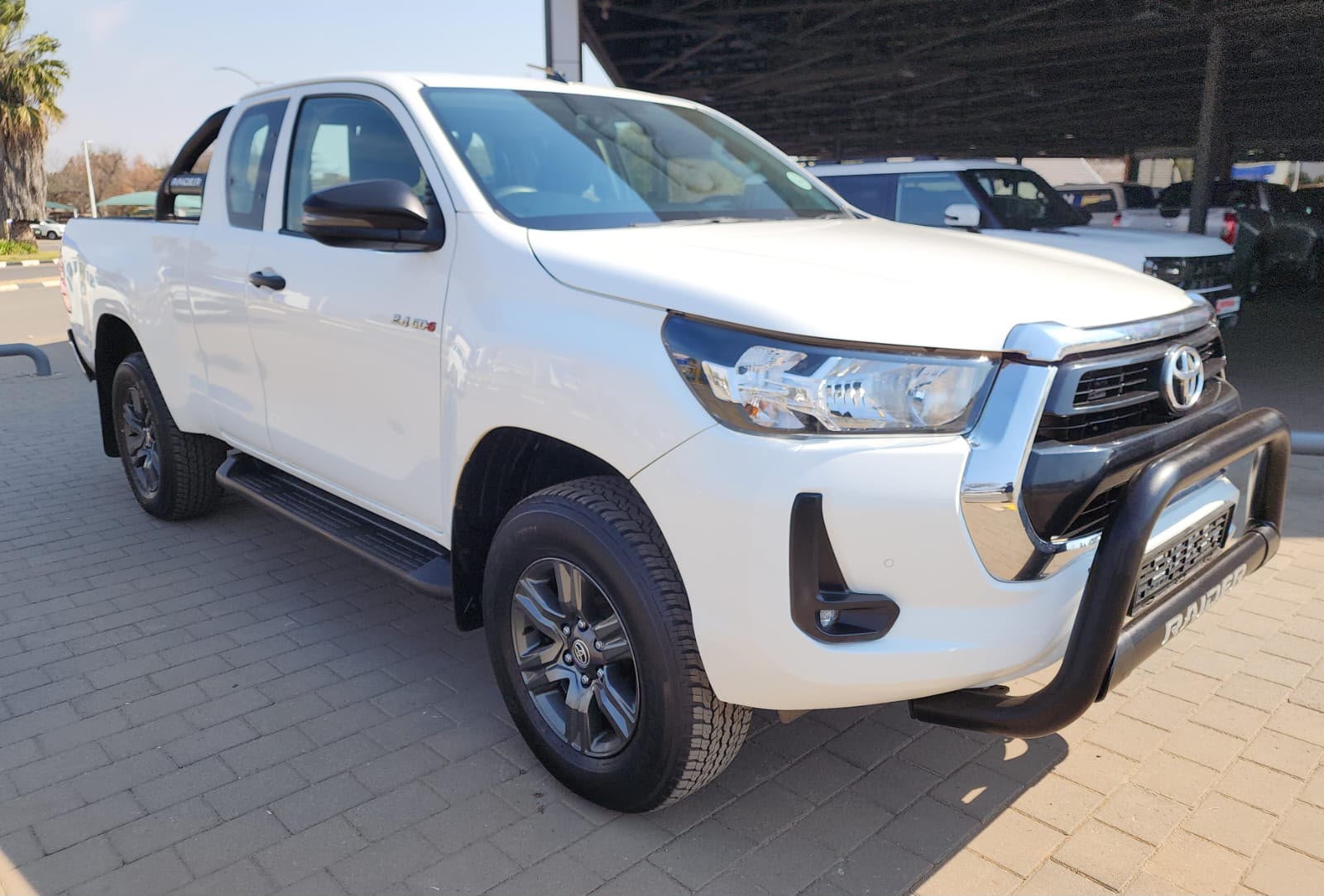 2021 Toyota HILUX 2.4 GD-6 RB RAIDER E/CAB (M) 