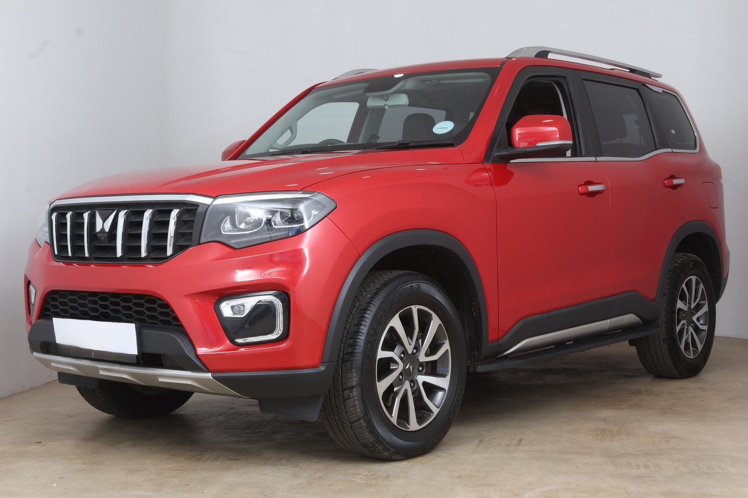 2024 Mahindra Scorpio‑N 2.2D Z8 4Xplor 