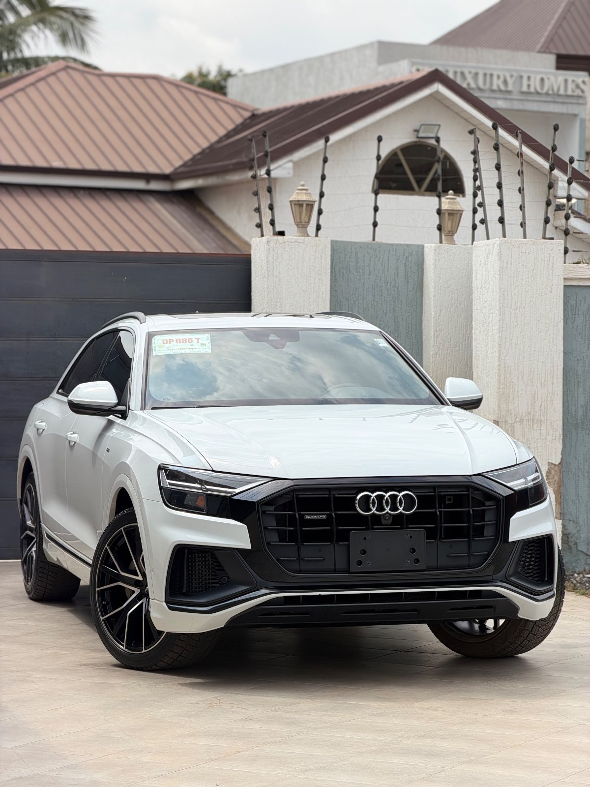 2020 Audi Q8 Sline package
