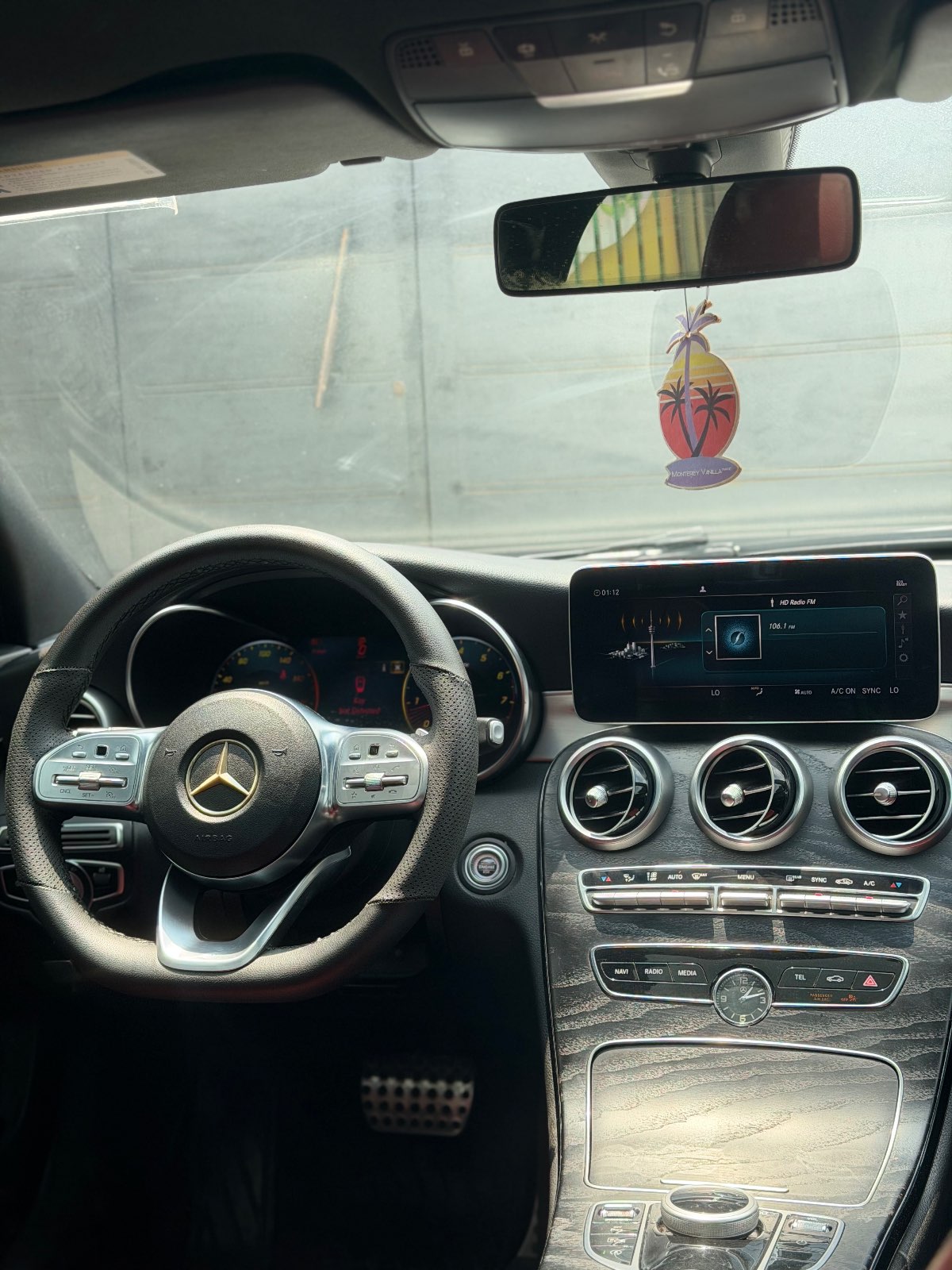 2019 Mercedes Benz C300 thumb 4