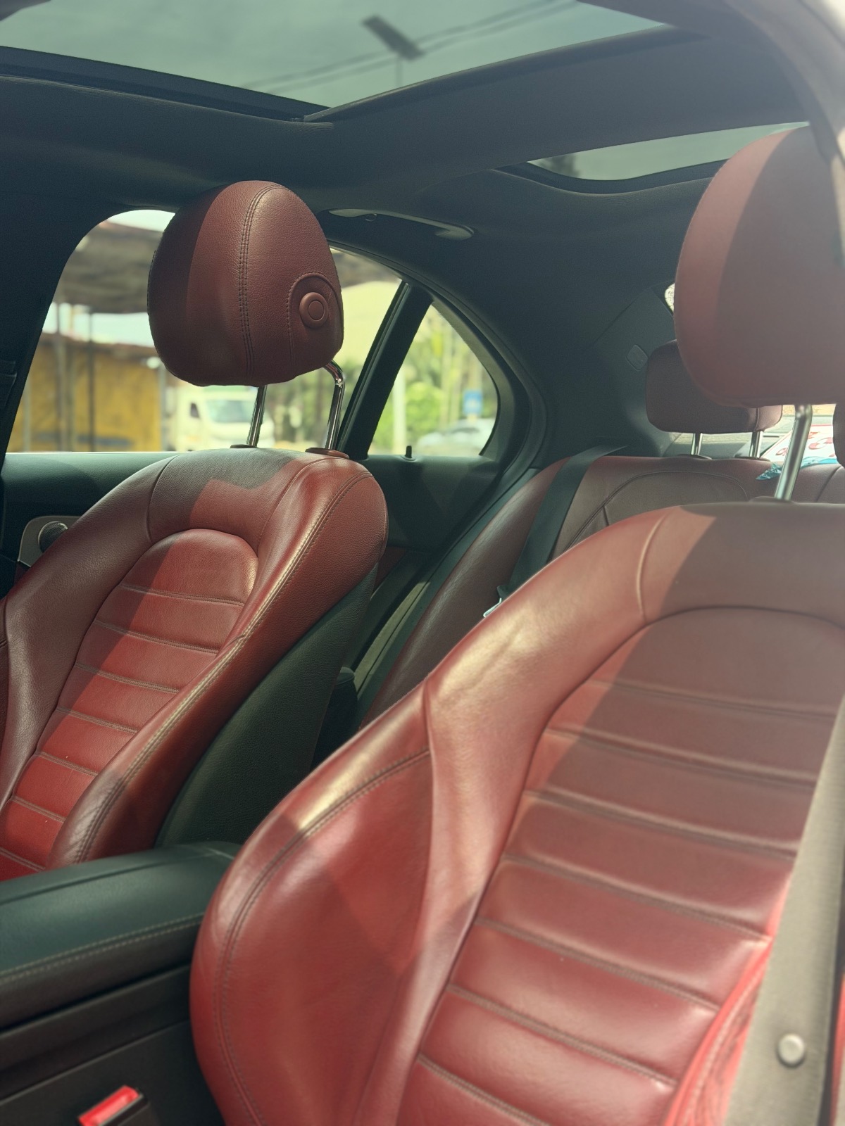 2019 Mercedes Benz C300 thumb 5