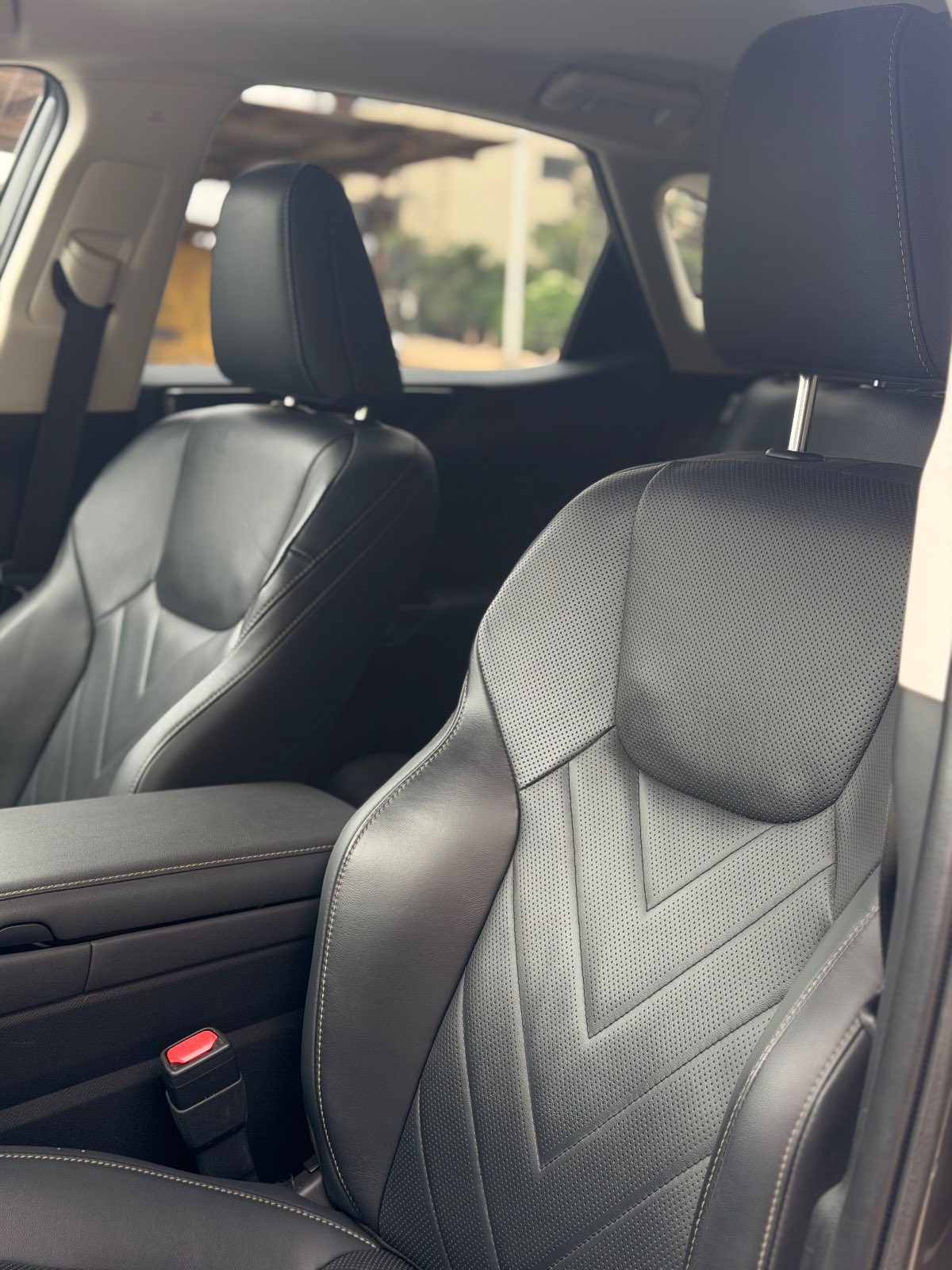 2024 Lexus NX450h thumb 5