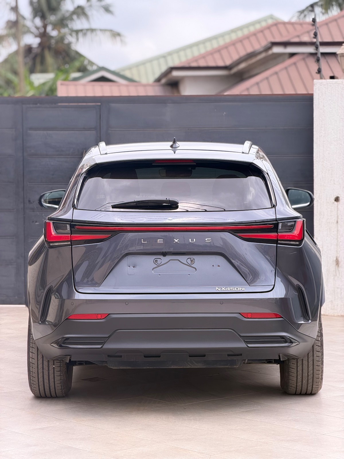 2024 Lexus NX450h thumb 8