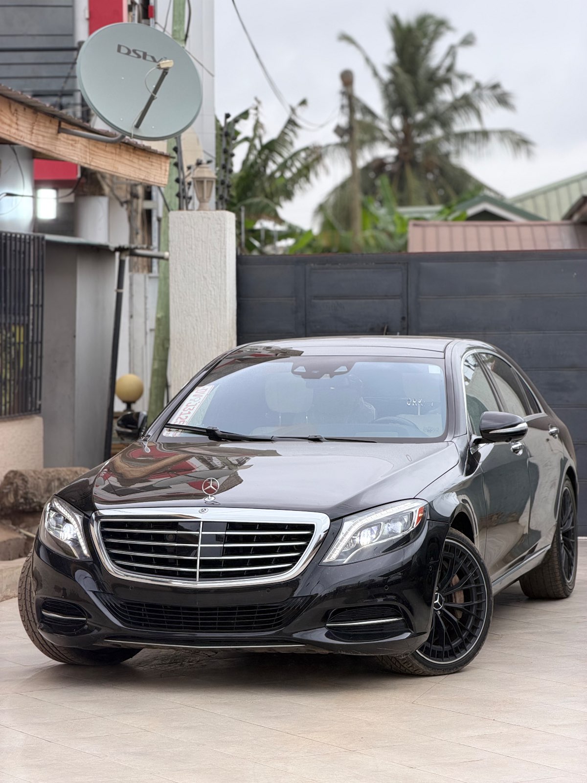 2017 Mercedes Benz S550 thumb 3