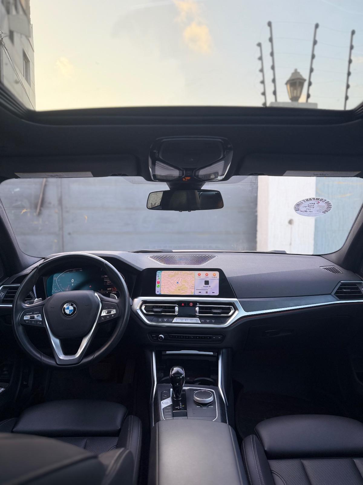 2022 BMW 330i thumb 5
