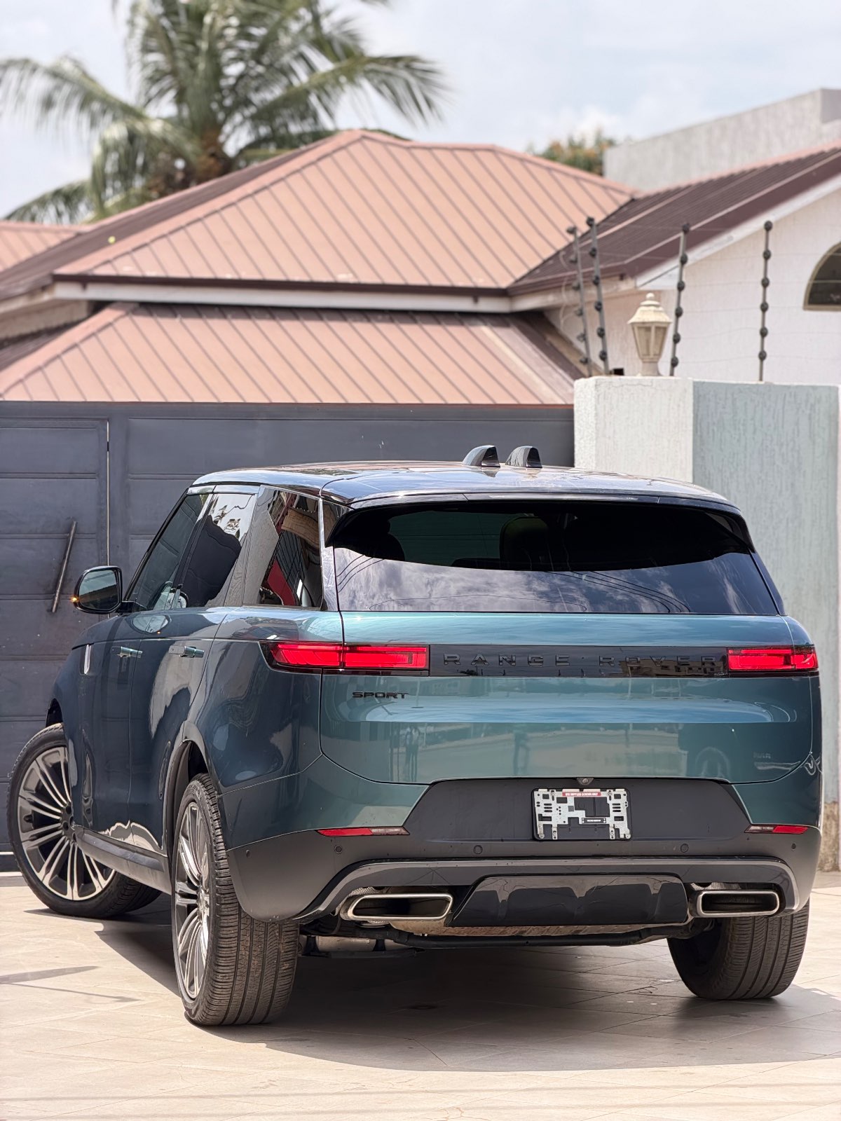 2024 Land Rover Range Rover thumb 12