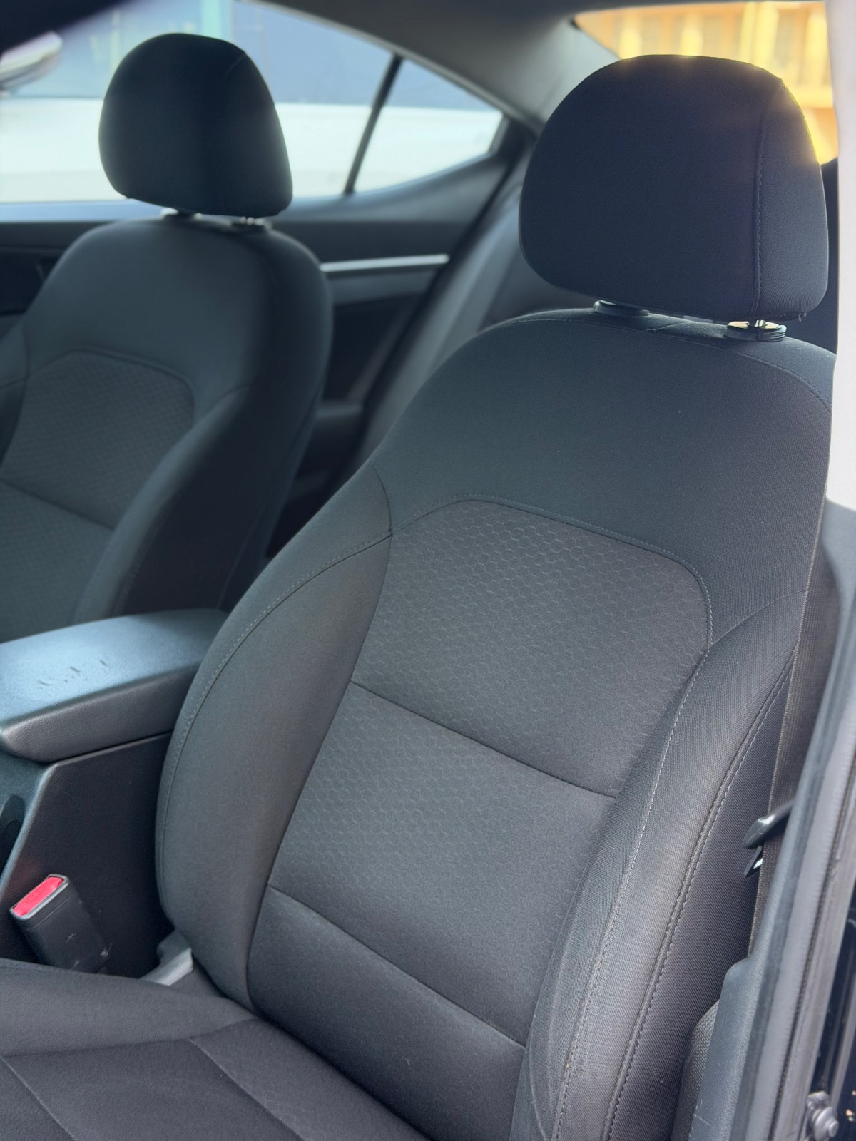2019 Hyundai Elantra thumb 5