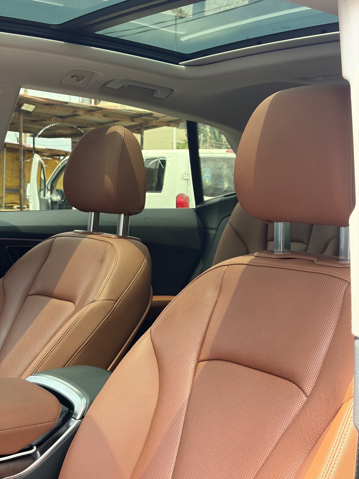 2020 Audi Q8 thumb 3
