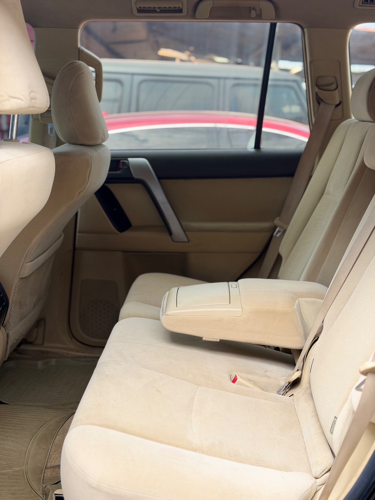 2016 Toyota Land Cruiser Prado thumb 6