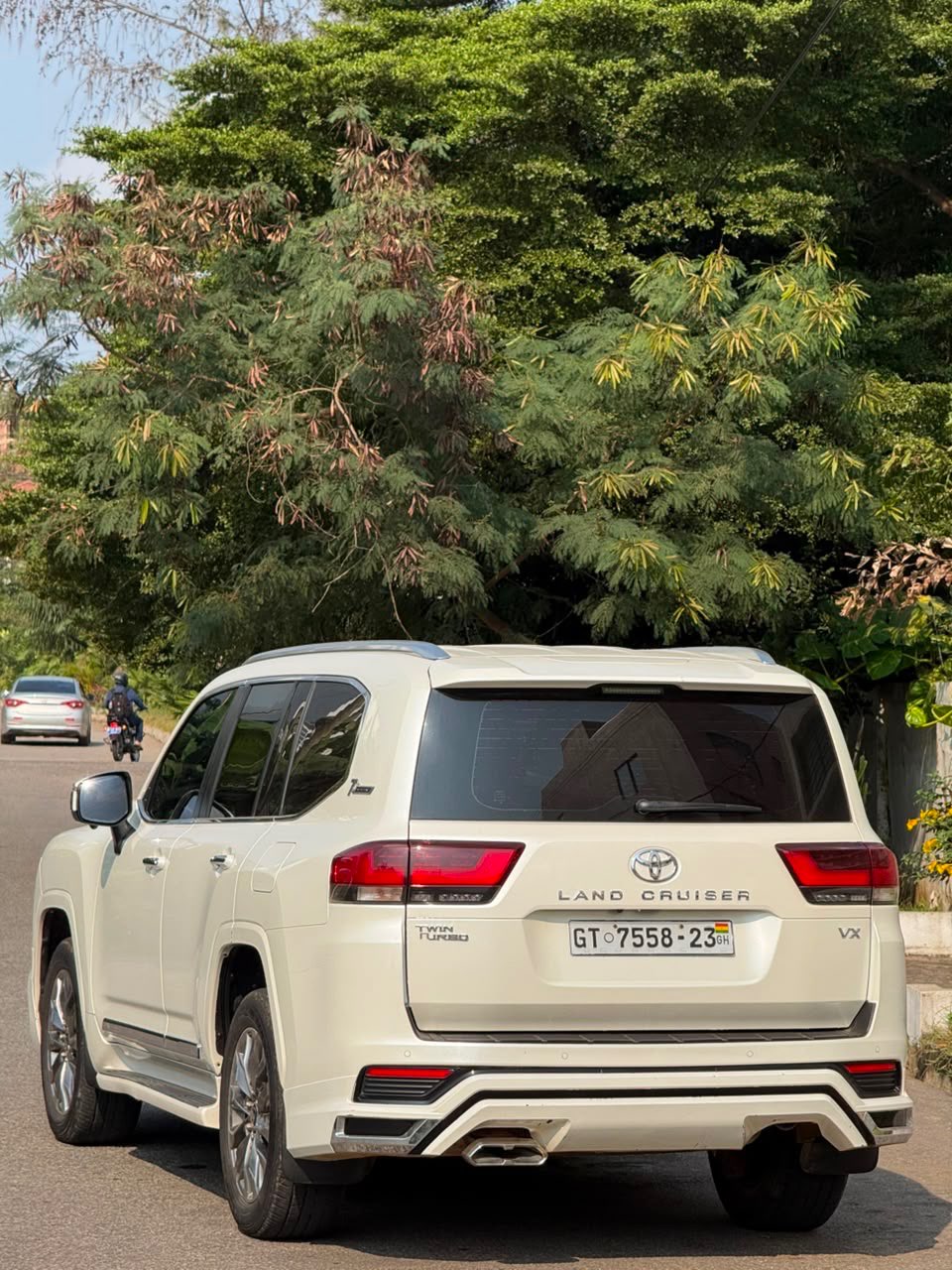 2022 Toyota Land Cruiser thumb 10