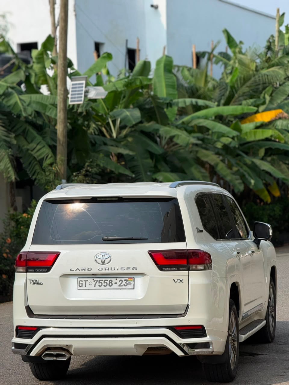 2022 Toyota Land Cruiser thumb 11
