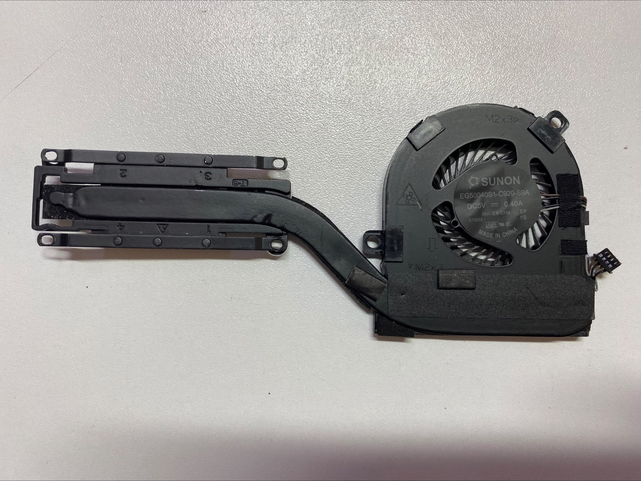 Dell Latitude E7280 E7290 E7380 E7390 CPU Soğutucu Blok Ve Fan