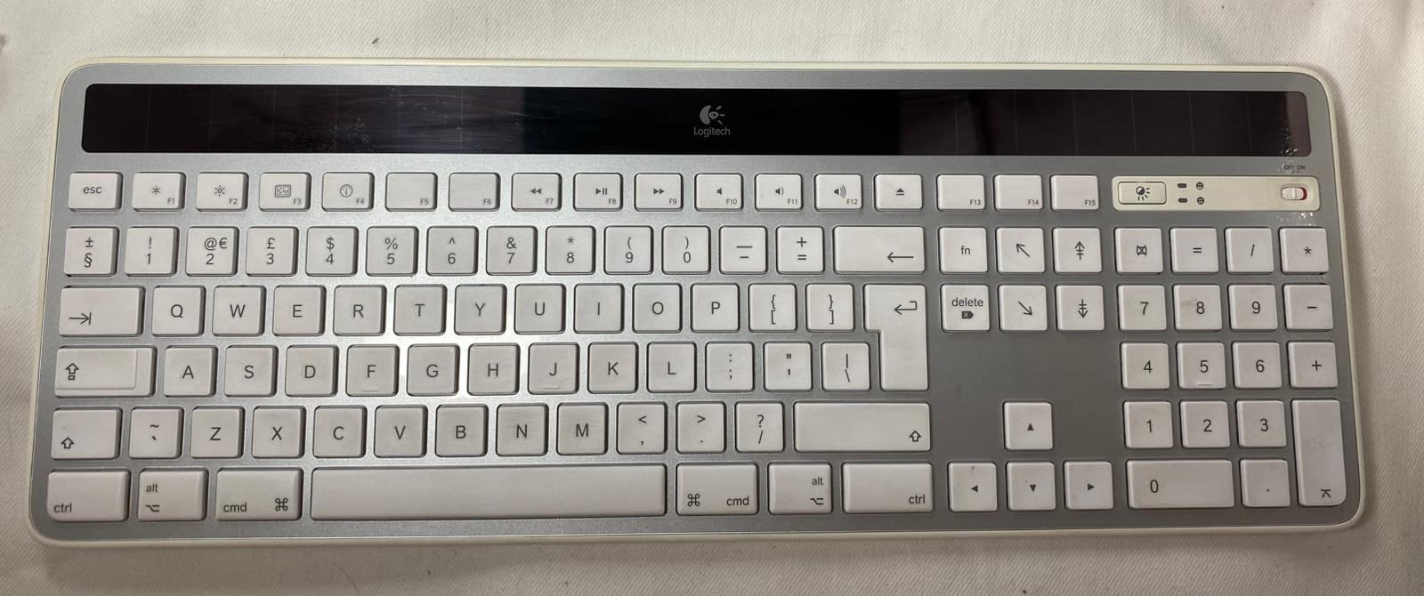 Logitech K750 Solar Güneş Enerjili Kablosuz Klavye