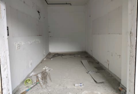COMMERCIAL SPACE