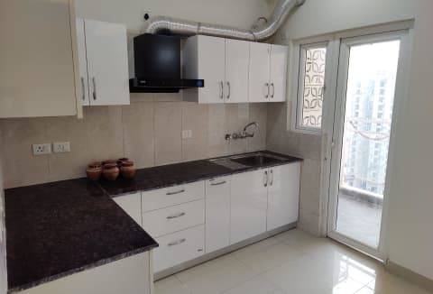 4BHK 