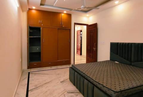 4BHK 
