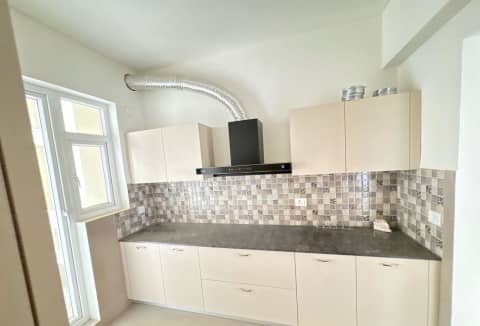 4BHK 