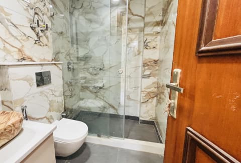 4bhk 