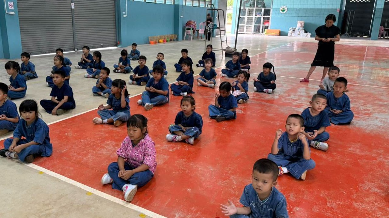 ศุกร์กาย สุขใจ