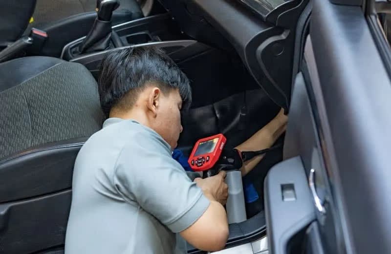 Lưu ý khi vệ sinh dàn lạnh ô tô