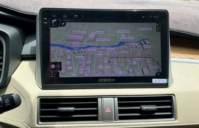 Màn hình Android Zestech Z18 360 bản đồ dẫn đường