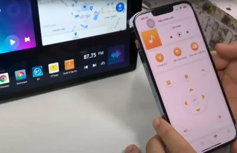 Màn hình ZX10+ điều khiển qua điện thoại