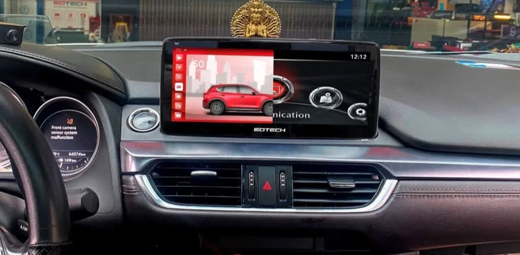 Màn hình Gotech GT Mazda sử dụng song song hai hệ điều hành