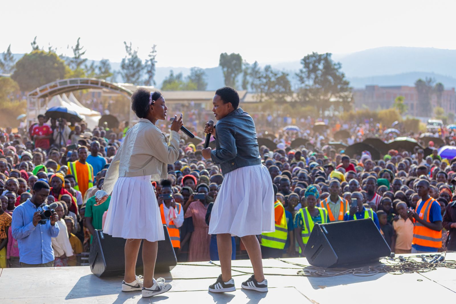 Alicia na Germaine bakanguriye urubyiruko rw'i Gatsibo kwirinda ibiyobyabwenge
