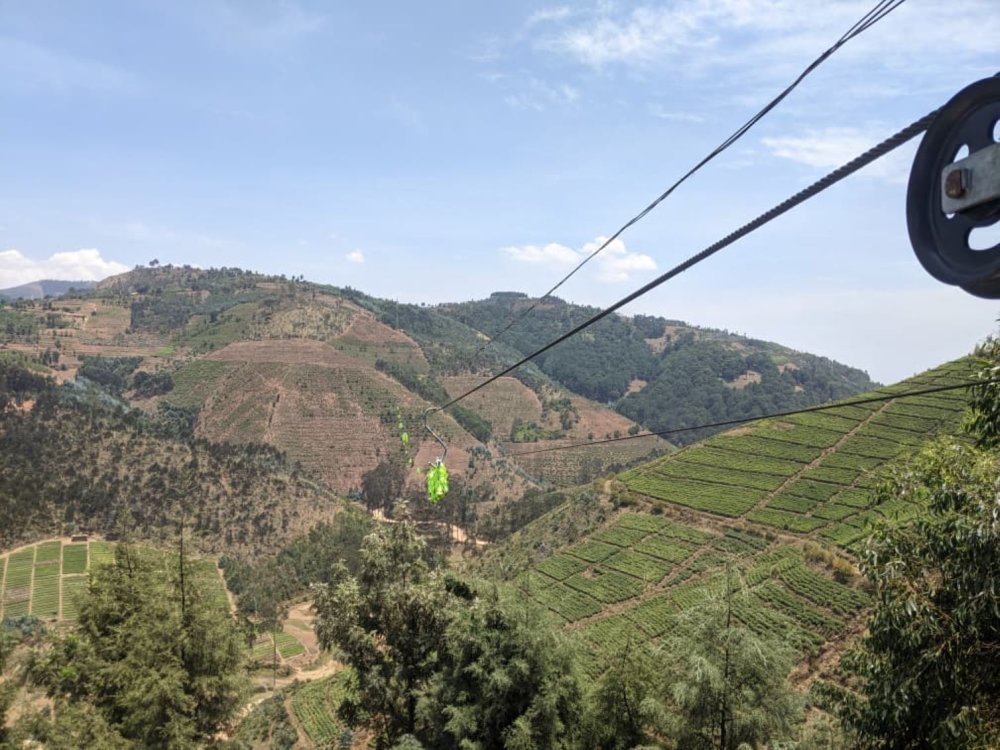 Karongi: Hagiye gutangizwa uburyo bwo gukoresha imigozi yo mu kirere mu kugeza i photo