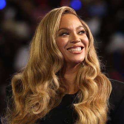 Beyoncé yujuje imyaka 45, Jay Z amutungurira ku rubyiniro mu gitaramo cye i Lond photo