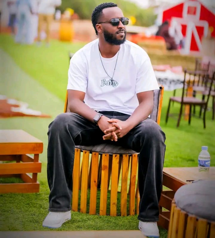 Kimenyi Yves wahoze ari umugabo wa Muyango, yatangiye gukora ibiganiro kuri YouT photo